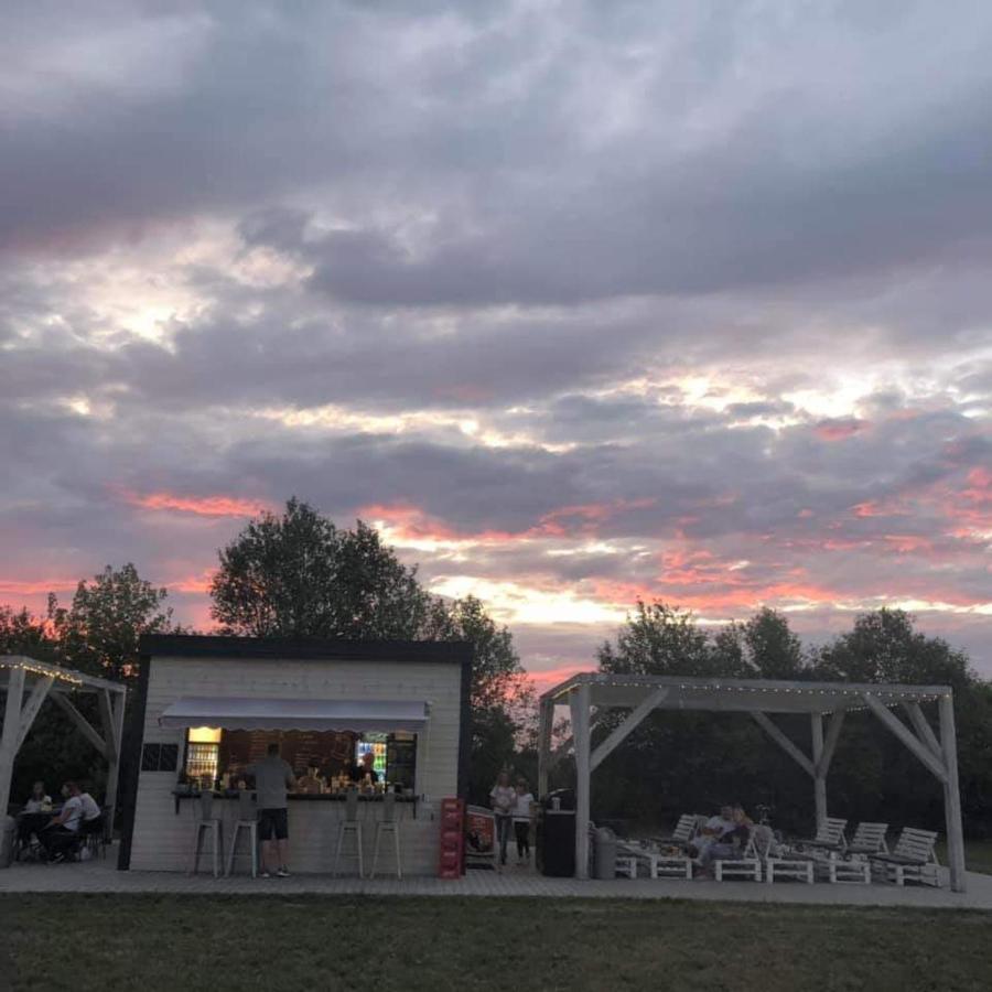Strefa Kampinos Villa Brochów Buitenkant foto